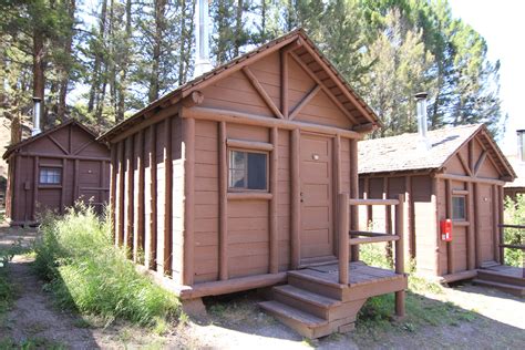 roosevelt lodge yellowstone cabins